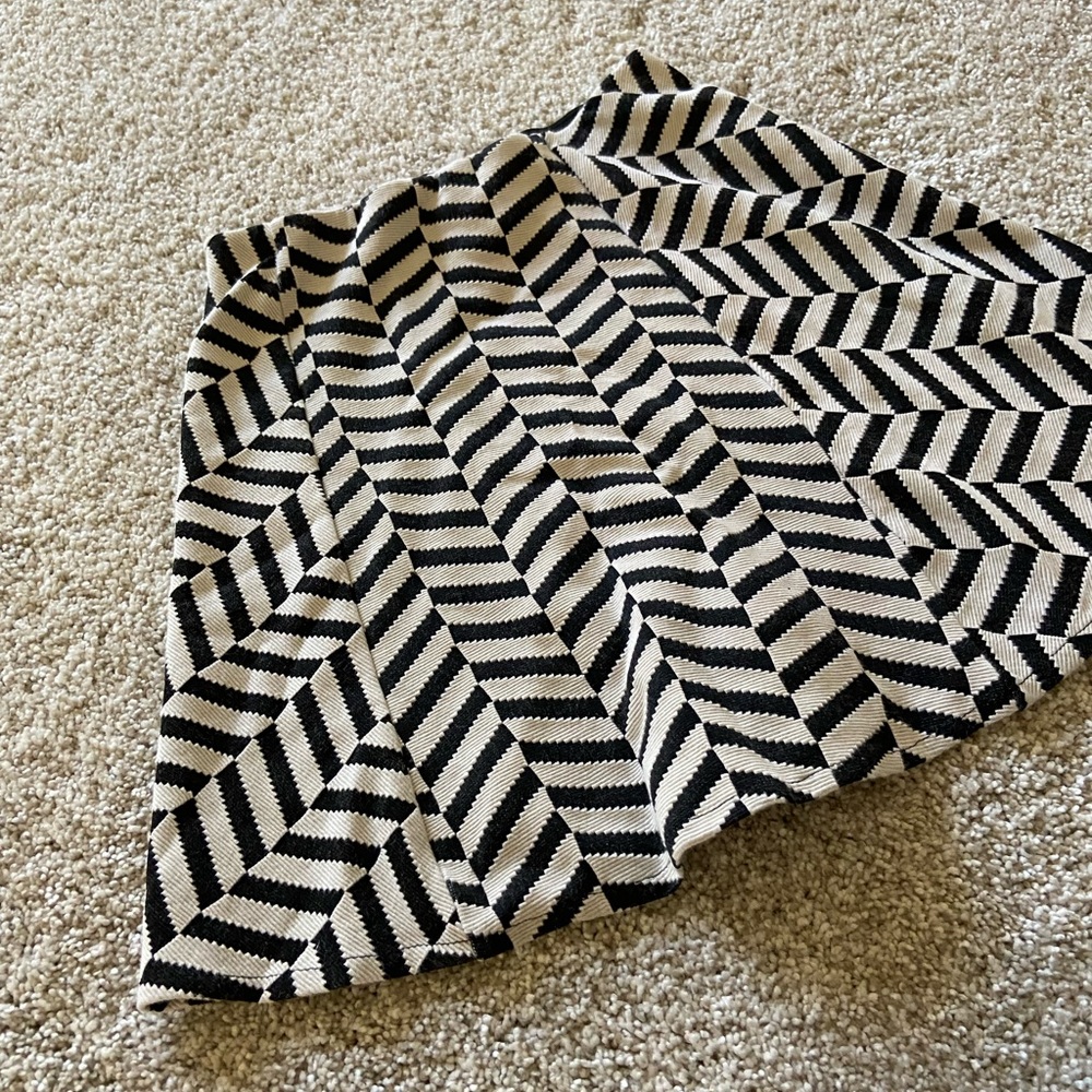 Zara shirt black and white size small